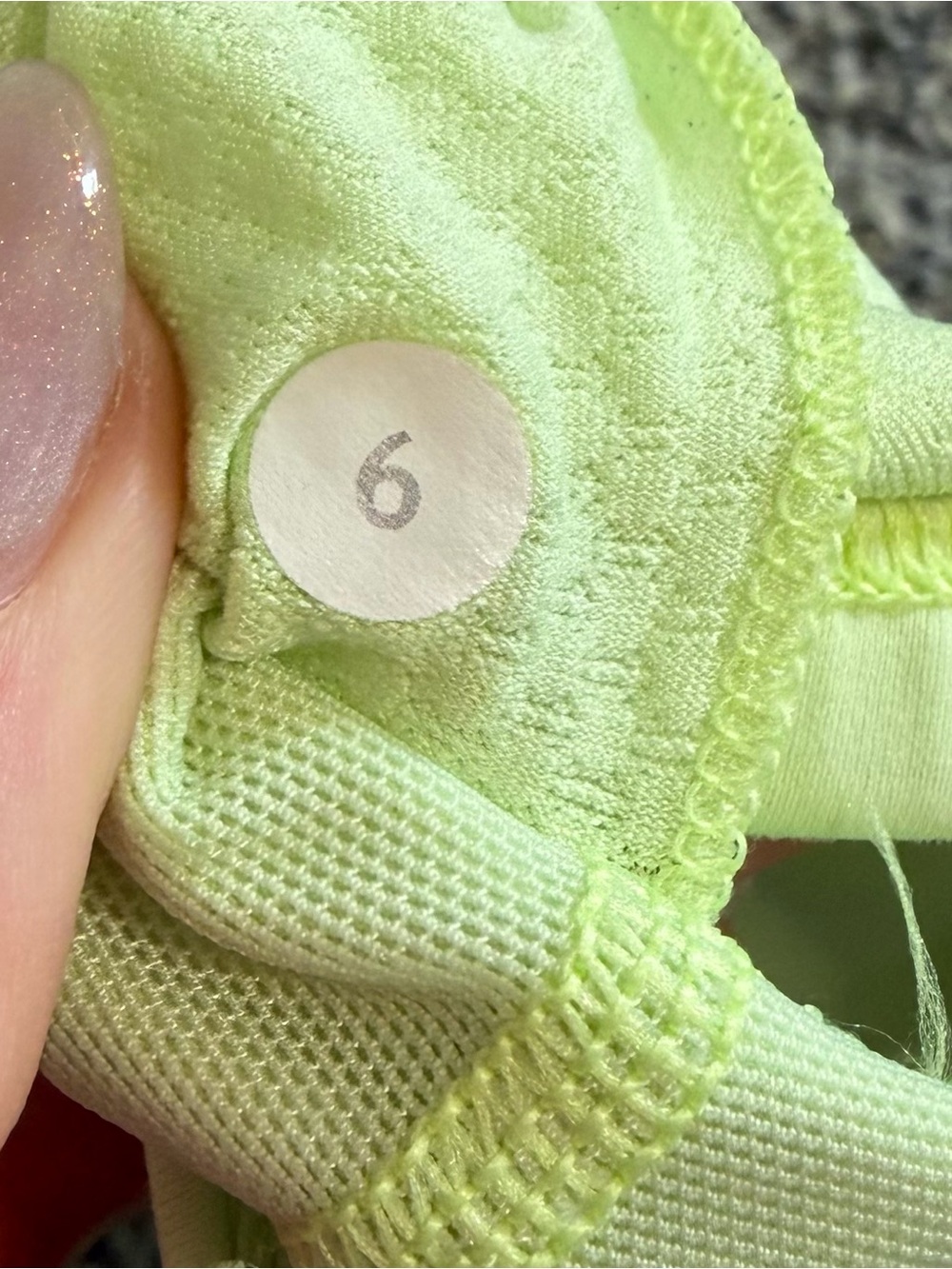 Lululemon Women’s Free To Be Sports Bra in Zest Neon Yellow Green Size 6 - Picture 3 of 3